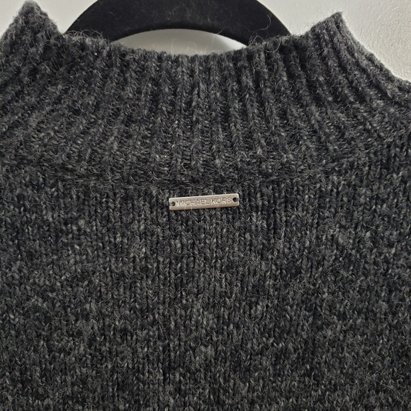 MICHAEL KORS Cream Grey Colorblock Wool Sweater - Picture 5 of 8